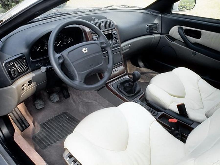  Lancia Kayak Concept 1995 года  (фото 2 из 6)